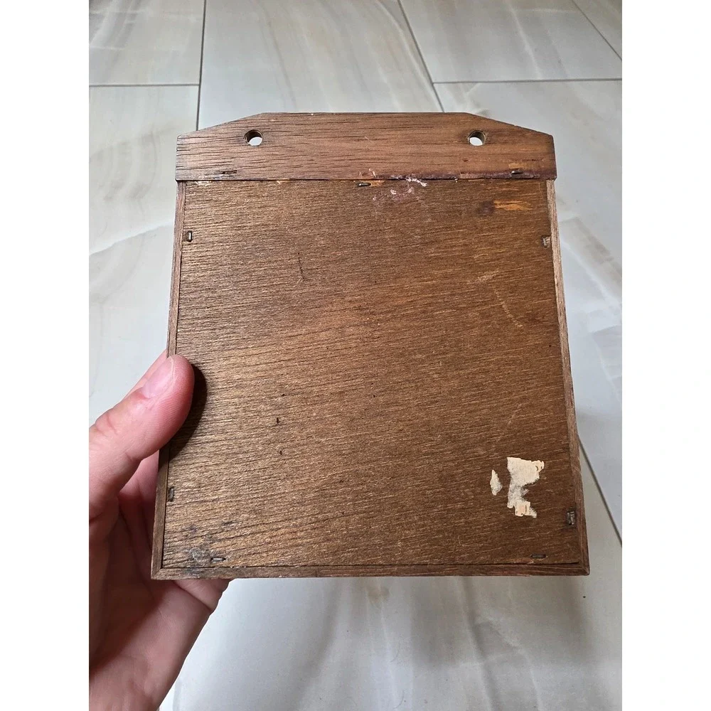 Vintage Wooden Key Holder Box Wall Mount Stained Glass Style House 3 Hooks 6in - Picture 7 of 16